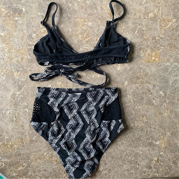reef bikini set - Picture 2 of 3